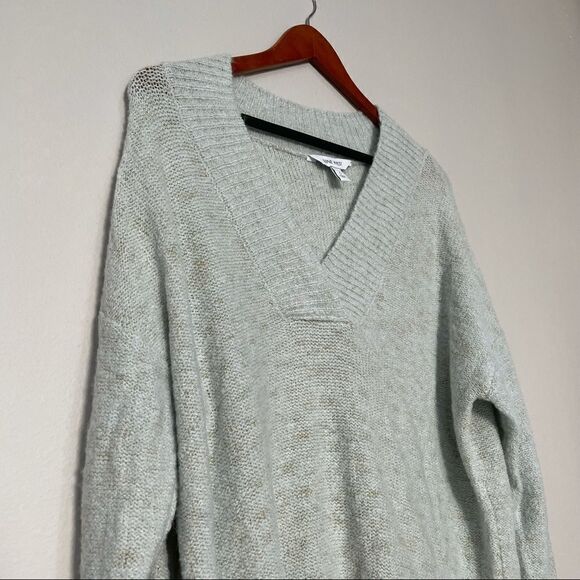 Nwot Nine West V-Neck Tunic Sweater Size S - Picture 3 of 11